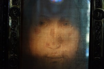 Veil of Manoppello Photo: Paul Badde