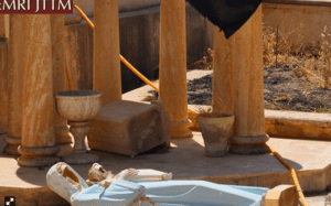Statue of The Blessed Virgin Mary and Infant Jesus. Faces smashed by ISIS. Photo EMRIJTTM