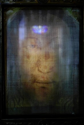 "Il Volto Santo" The Holy Face of Manoppello. Photo by Paul Badde
