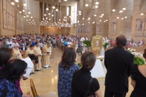 Replica image of the Holy Face of Manoppello, Mass at Our Lady of the Angels Cathedral Los Angeles.