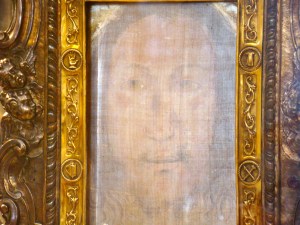 May the Lord bless and keep you; May He make His Face shine upon you and be merciful to you; May He turn His Countenance toward you and grant you His Peace!" (Num. 6: 22-27) Photo: Paul Badde Pentecost 2016